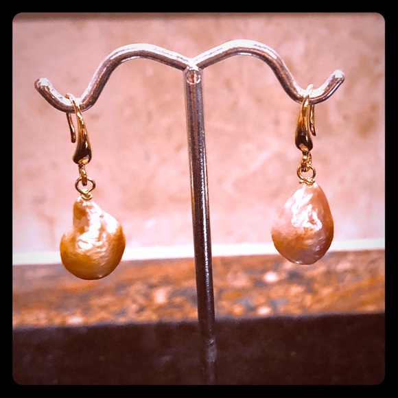 Jewelry - Beautiful Baroque Pink Pearl Earrings